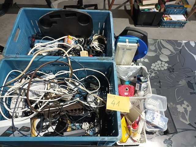 Lot 41 - diversen - afbeelding 1 van  6