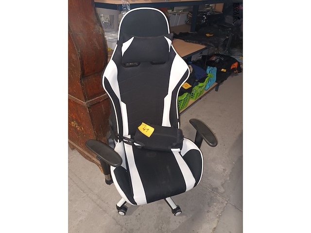 Lot 41 - gamestoel - afbeelding 1 van  4