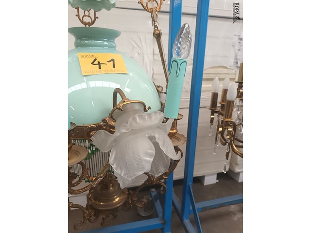 Lot 41 - grote kinké luster in koper - afbeelding 4 van  6