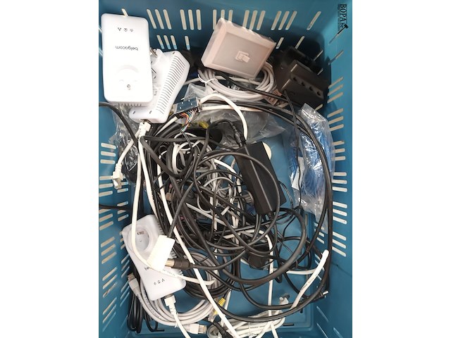 Lot 41 - lot telecom kabels - afbeelding 3 van  3