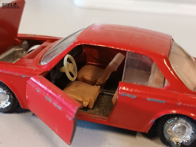 Lot 41 - modelauto’s chocolade jacques. 3 stuks - afbeelding 5 van  16