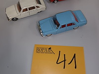 Lot 41 - modelauto’s chocolade jacques. 3 stuks - afbeelding 1 van  16