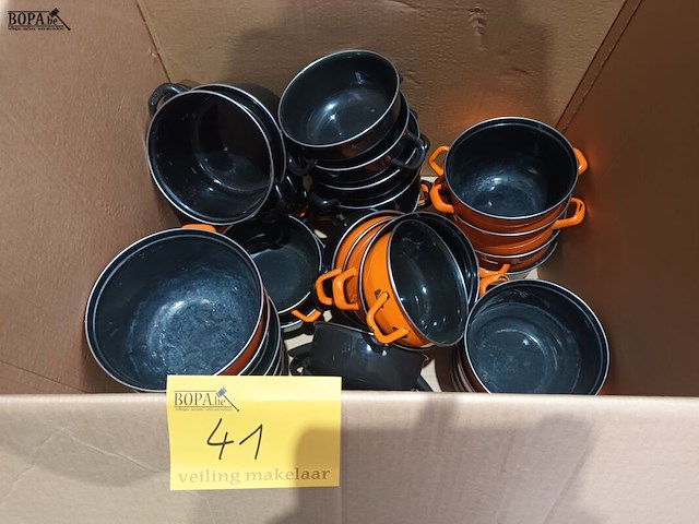 Lot 41 - mosselpotten. 38 stuks - afbeelding 3 van  3