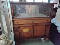 Lot 41 - retro vitrinekast - afbeelding 1 van  1