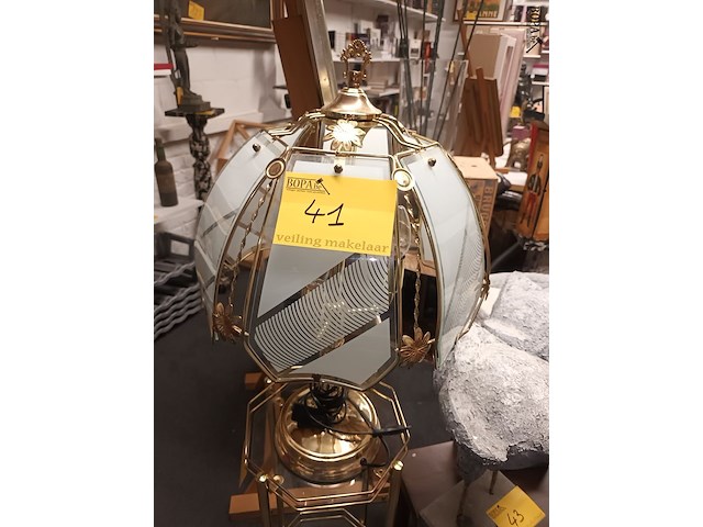 Lot 41 - vintage tafellamp - afbeelding 1 van  3
