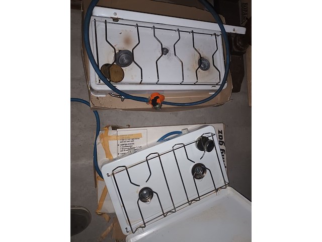 Lot 410 - kampeergerei. 3 stuks - afbeelding 2 van  4