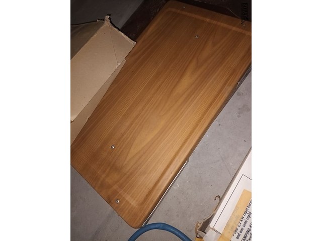 Lot 410 - kampeergerei. 3 stuks - afbeelding 3 van  4