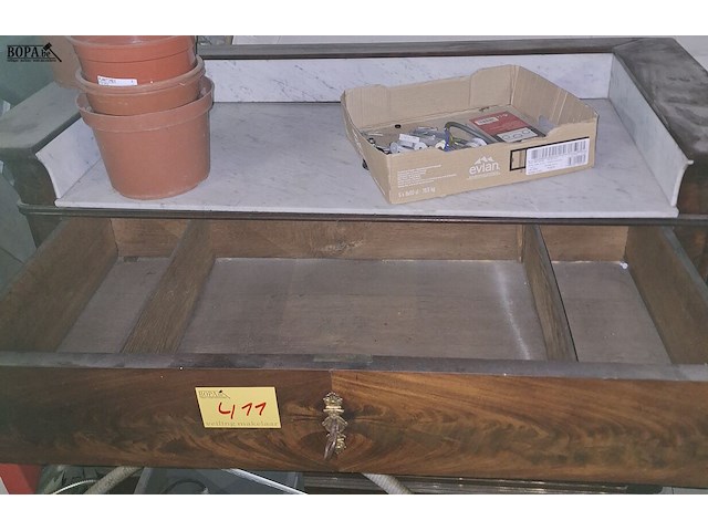 Lot 411 - antieke kast met marmeren blad - afbeelding 2 van  2