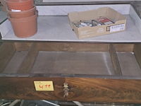 Lot 411 - antieke kast met marmeren blad - afbeelding 2 van  2