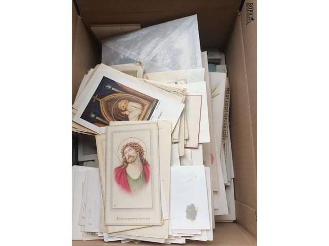 Lot 411 - kaarten en bidprentjes - afbeelding 3 van  6