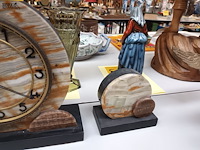 Lot 411 - klokstel in marmer met vogel - afbeelding 5 van  5