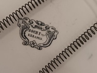 Lot 411 - sierborden boch frères keramis. 3 stuks - afbeelding 5 van  5