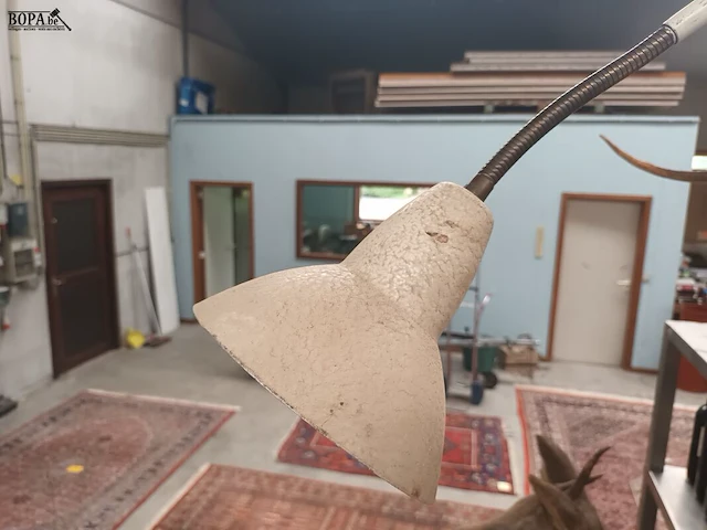 Lot 412 - schaarlamp - afbeelding 3 van  3