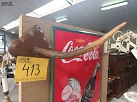 Lot 413 - gewei op plank
