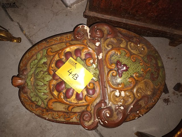 Lot 413 - gietijzeren kolenbak - afbeelding 4 van  4