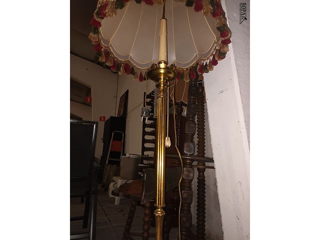 Lot 414 - antieke vloerlamp - afbeelding 3 van  5