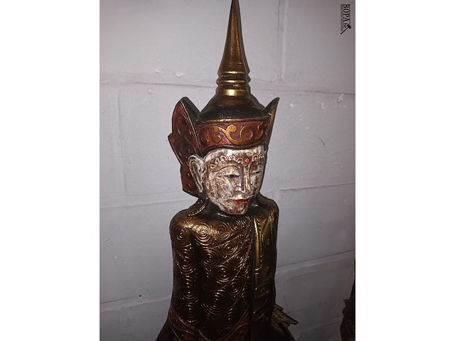 Lot 414 - boeddha beeld in hout - afbeelding 2 van  3