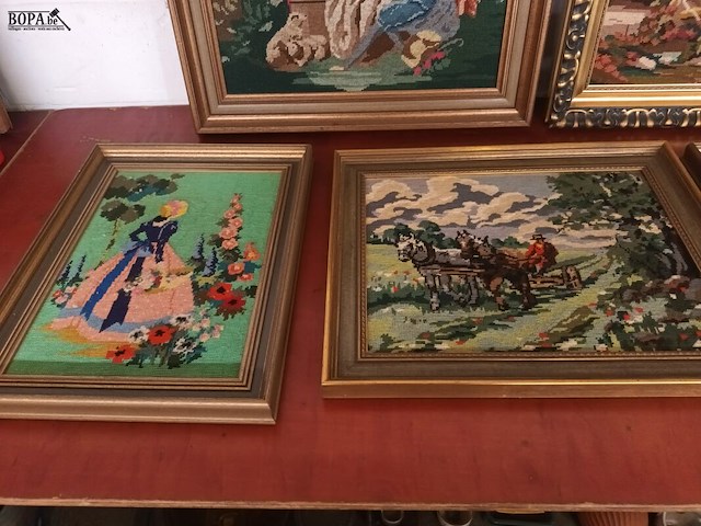 Lot 414 - kaders met geweven doek. 5 stuks - afbeelding 2 van  5