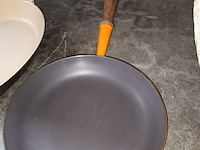 Lot 414 - le creuset. 3 stuks - afbeelding 2 van  3