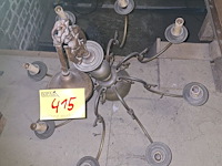 Lot 415 - koperen luster - afbeelding 1 van  1