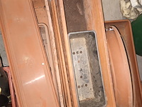 Lot 416 - bloembakken. 16 stuks - afbeelding 1 van  3