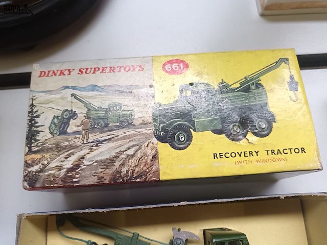 Lot 418 - dinky supertoys recovery tractor - afbeelding 3 van  3