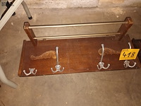 Lot 418 - kapstok. 2 stuks - afbeelding 2 van  3