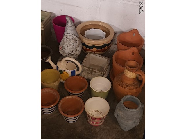 Lot 419 - bloempotten. 25 stuks - afbeelding 2 van  3
