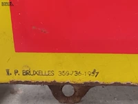 Lot 419 - emaille bord coca-cola 1957 - afbeelding 4 van  5