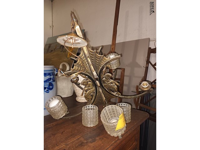 Lot 42 - art deco luster - afbeelding 1 van  2