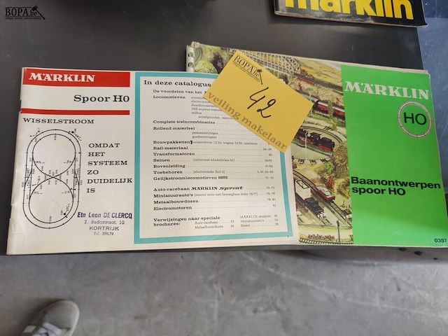 Lot 42 - baanontwerpen gidsen - 2 stuks - afbeelding 1 van  3