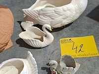 Lot 42 - bloempotten thema zwaan - 5 stuks - afbeelding 3 van  3