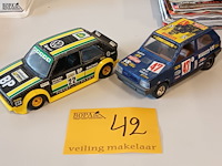 Lot 42 - burago golf en fiat. 2 stuks - afbeelding 1 van  9