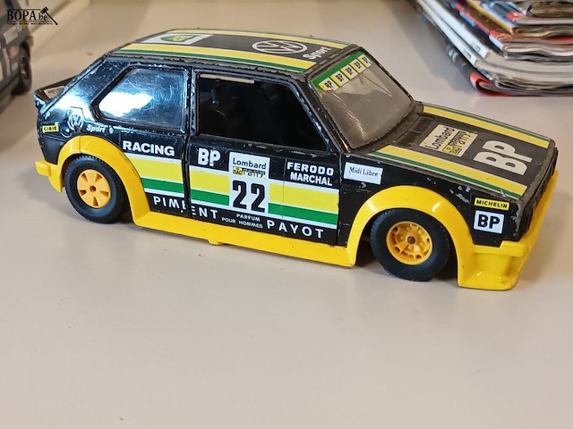 Lot 42 - burago golf en fiat. 2 stuks - afbeelding 7 van  9