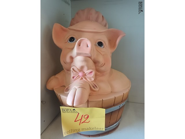 Lot 42 - groot spaarvarken - afbeelding 1 van  5