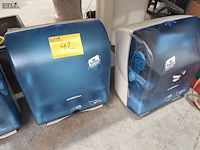 Lot 42 - handdoekpapier dispenser lotus. 3 stuks - afbeelding 3 van  3