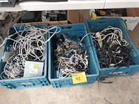 Lot 42 - kabels en accessoires voor computers - afbeelding 1 van  4