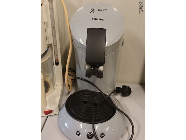 Lot 42 - koffie apparaten. 3 stuks - afbeelding 2 van  4