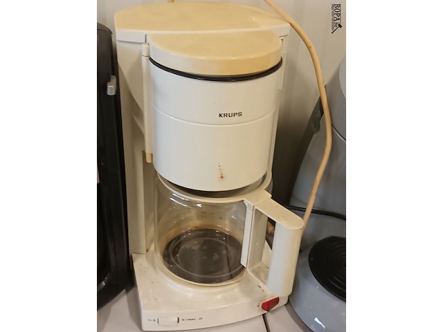 Lot 42 - koffie apparaten. 3 stuks - afbeelding 3 van  4