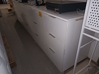 Lot 42 - ladekast blum - afbeelding 1 van  3