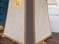 Lot 42 - lampenkap - afbeelding 1 van  3