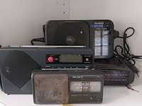 Lot 42 - lot radioklokjes, 4 stuks - afbeelding 1 van  5