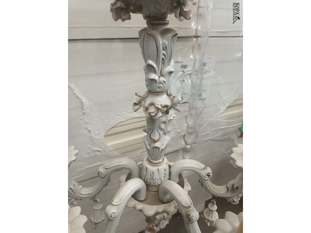 Lot 42 - luster in porselein - afbeelding 4 van  5