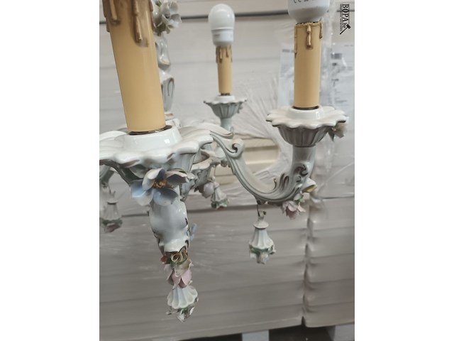 Lot 42 - luster in porselein - afbeelding 5 van  5