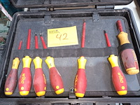 Lot 42 - materiaalkoffer wiha met inhoud - afbeelding 2 van  4