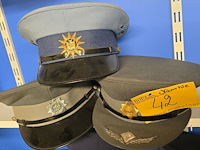 Lot 42 - namibië 3 kepies - afbeelding 1 van  4