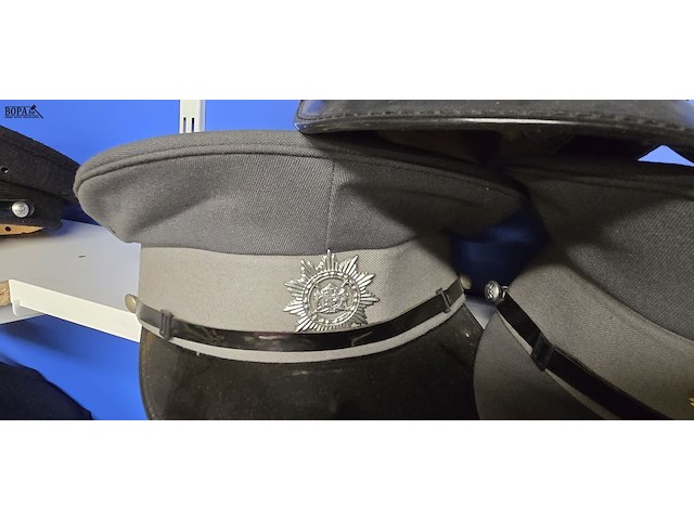 Lot 42 - namibië 3 kepies - afbeelding 2 van  4