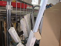 Lot 42 - tl lampen - afbeelding 1 van  5