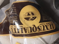 Lot 420 - dekens. 2 stuks - afbeelding 3 van  6