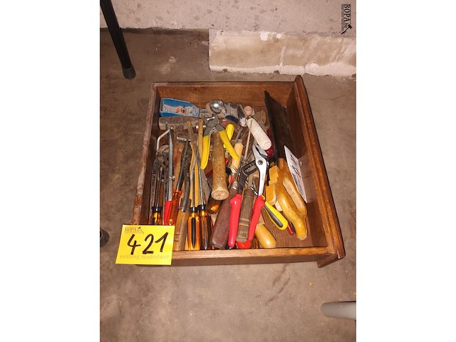 Lot 421 - gereedschap - afbeelding 1 van  2